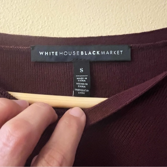 WHITE HOUSE BLACK MARKET SMALL BUTTON DETAIL SWEATER TUNIC SWEATER BURGUNDY - Picture 4 of 5